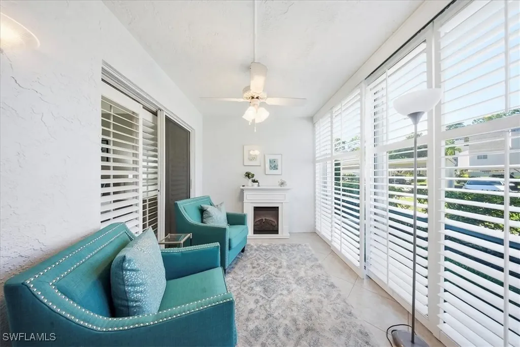 3080 Kings Lake Boulevard Naples FL 34112