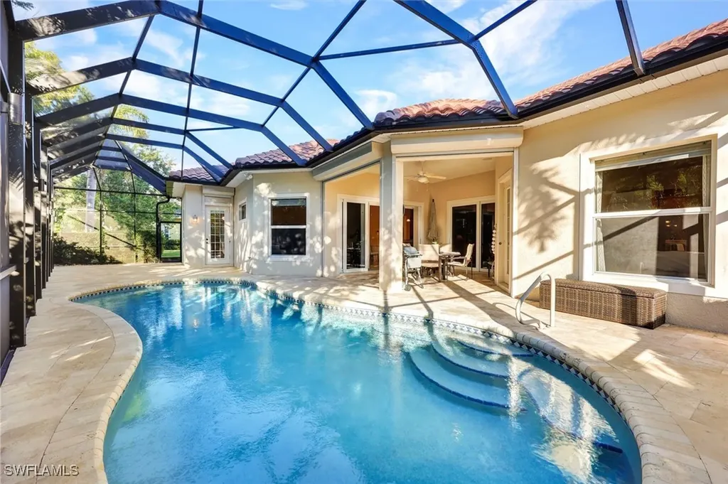 Bonita Springs FL, 10205 Avonleigh Drive