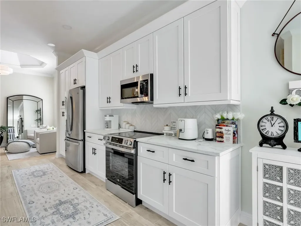 5073 Kensington High Street Naples FL 34105