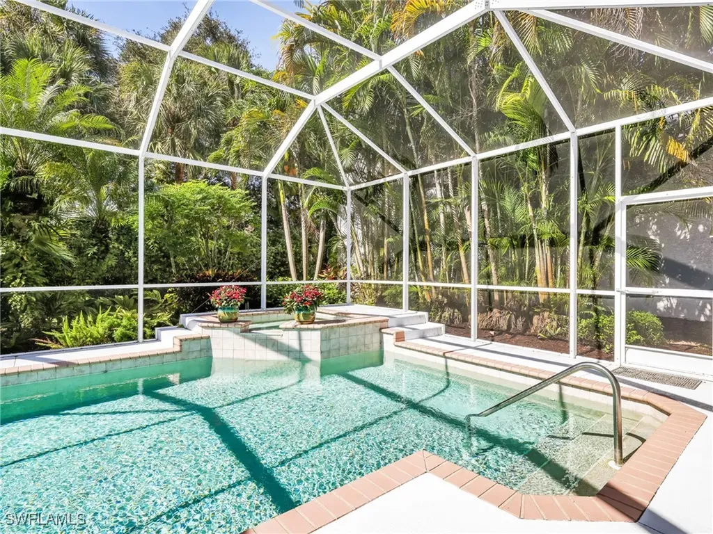 5073 Kensington High Street Naples FL 34105