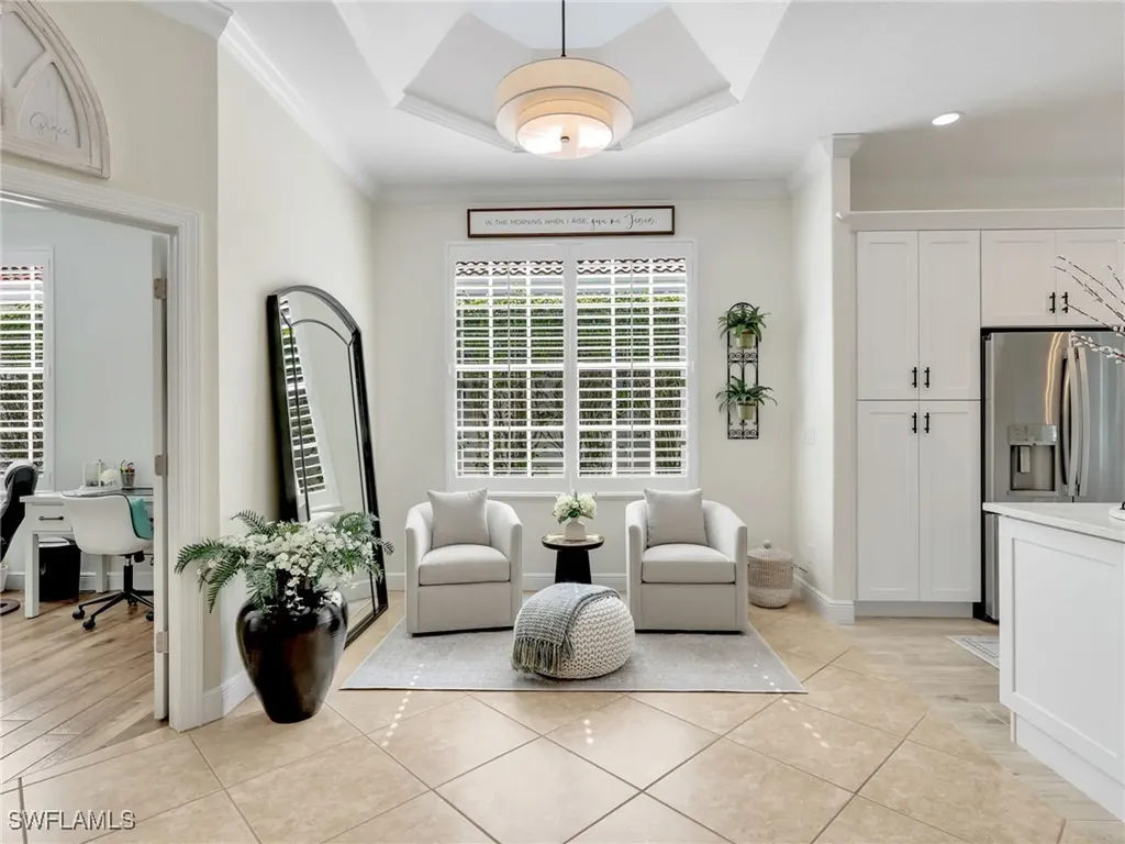 5073 Kensington High Street Naples FL 34105