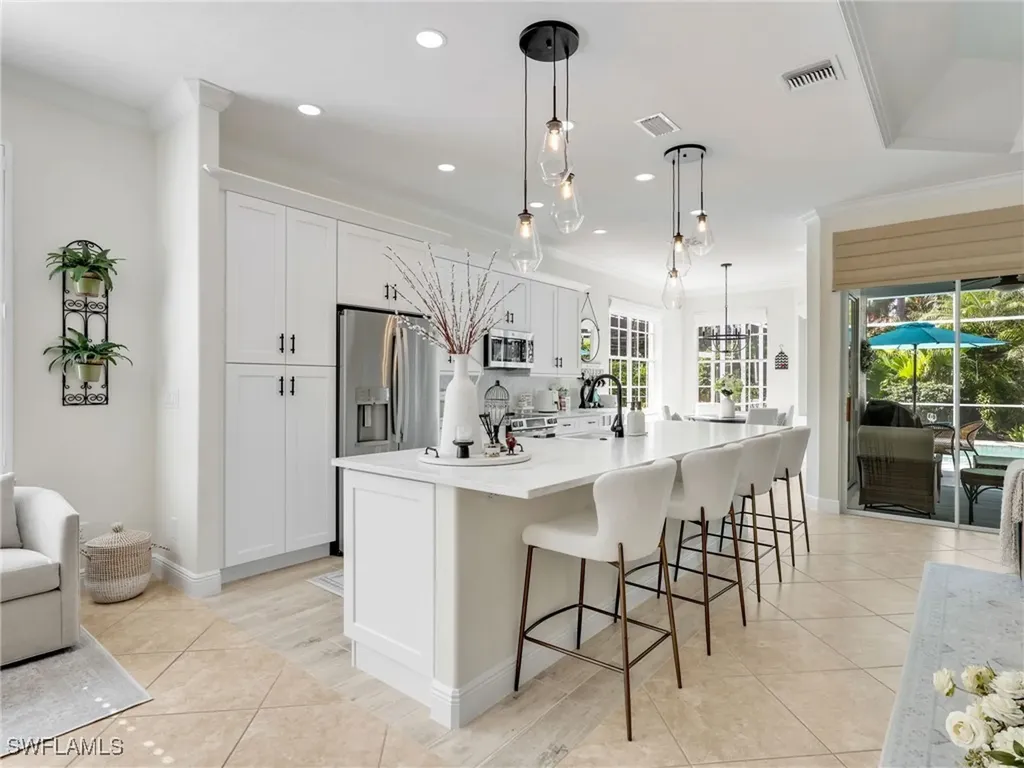 5073 Kensington High Street Naples FL 34105