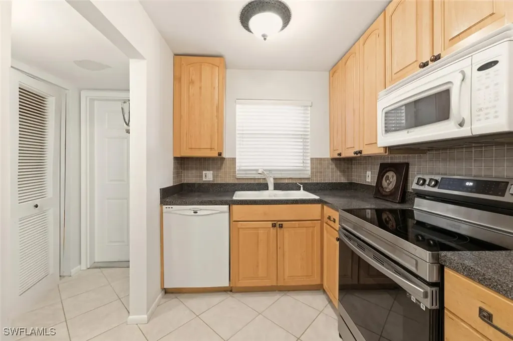 101 Forest Lakes Boulevard Naples FL 34105