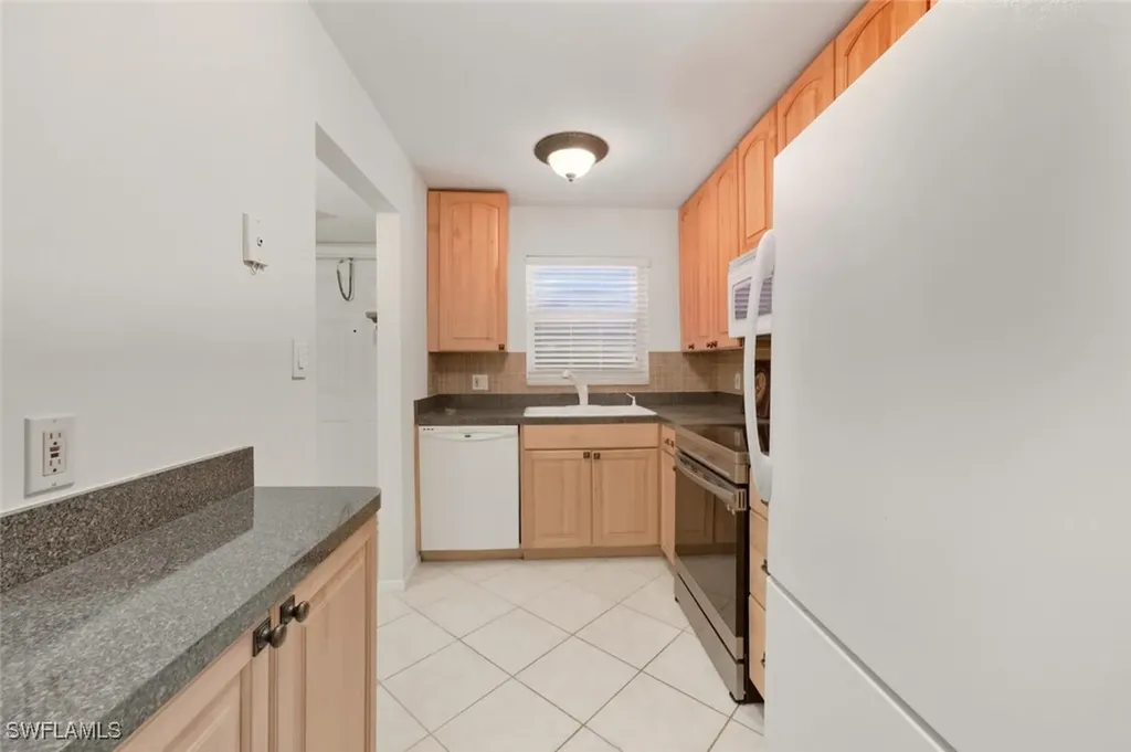 101 Forest Lakes Boulevard Naples FL 34105