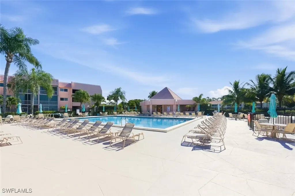 101 Forest Lakes Boulevard Naples FL 34105