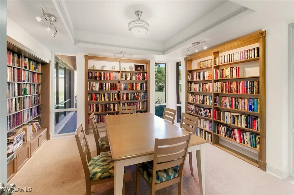 101 Forest Lakes Boulevard Naples FL 34105
