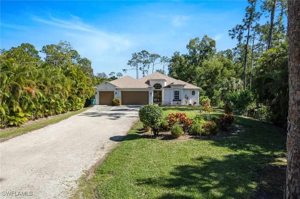 1158 Oakes Boulevard Naples FL 34119