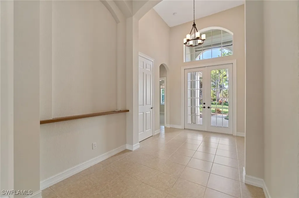 1158 Oakes Boulevard Naples FL 34119