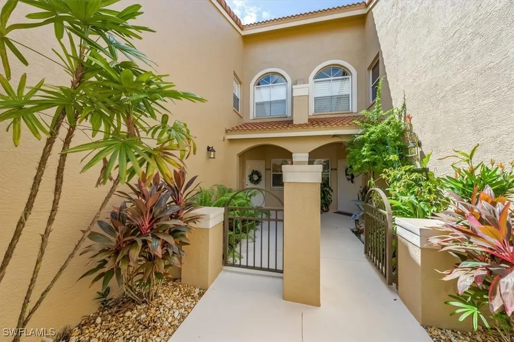 2540 Aspen Creek Lane Naples FL 34119