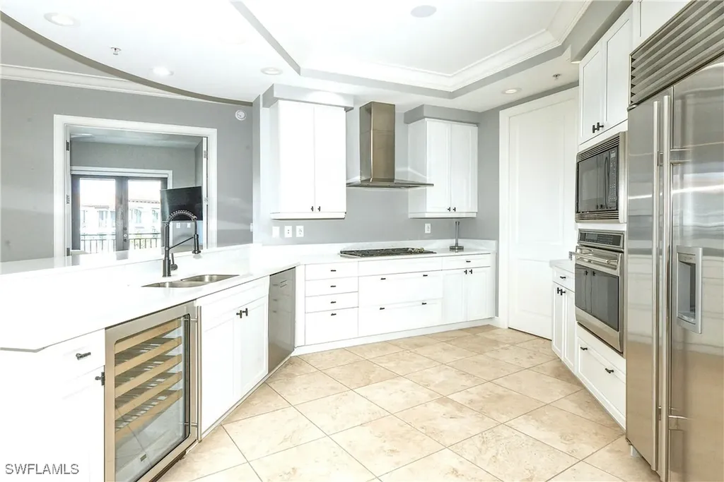 1530 5th Avenue S Naples FL 34102