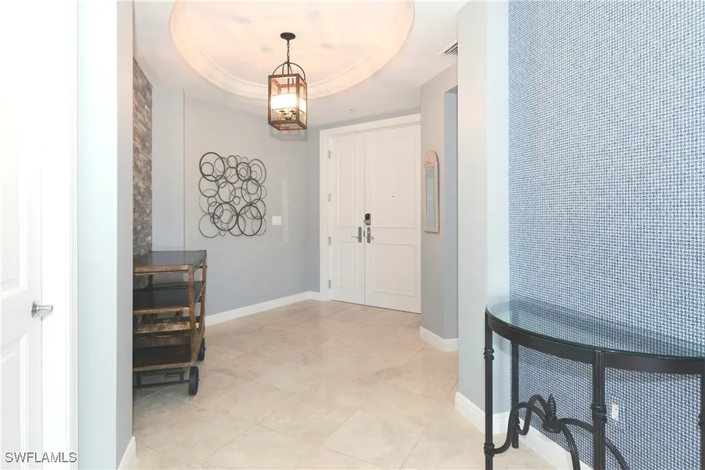 1530 5th Avenue S Naples FL 34102