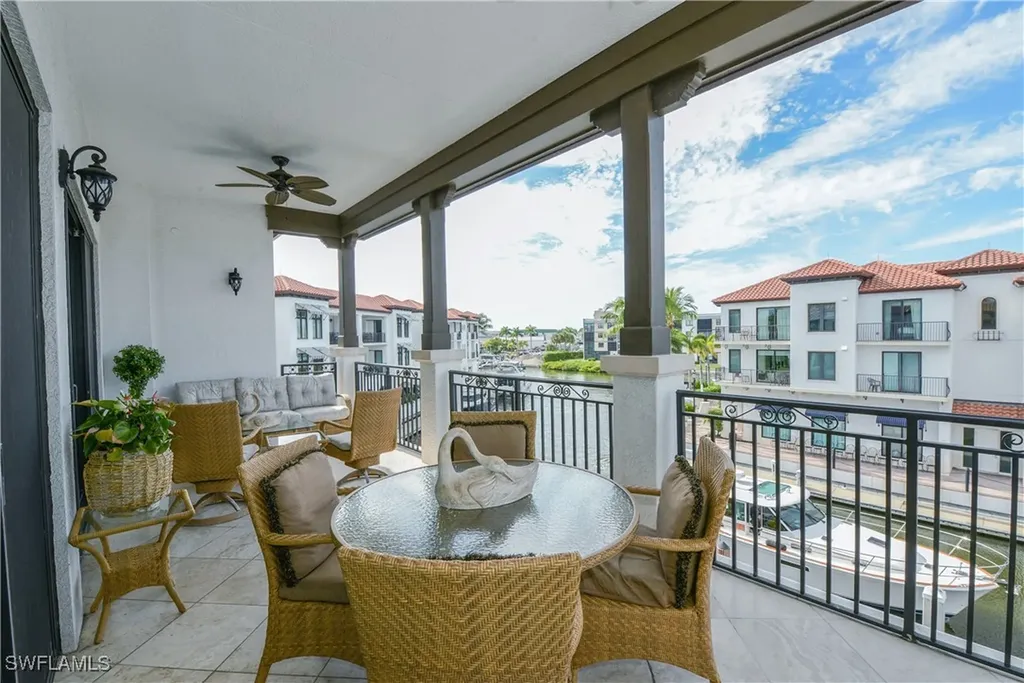 1530 5th Avenue S Naples FL 34102