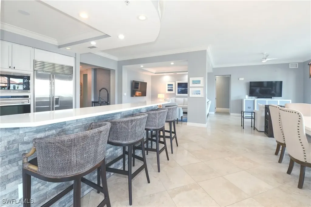 1530 5th Avenue S Naples FL 34102