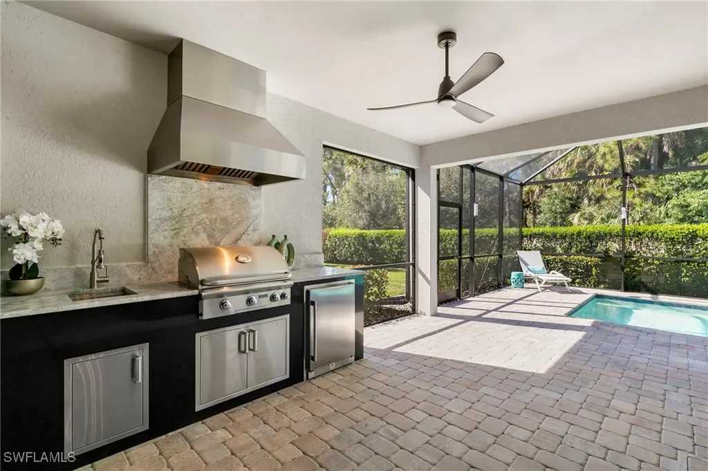 10483 Ventana Lane Naples FL 34120