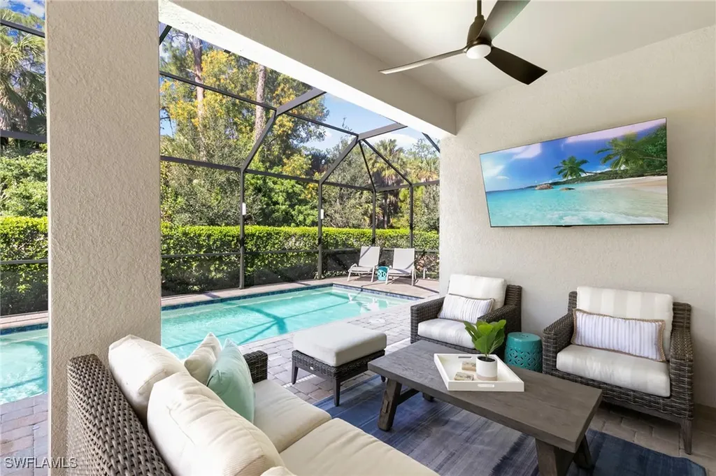 10483 Ventana Lane Naples FL 34120
