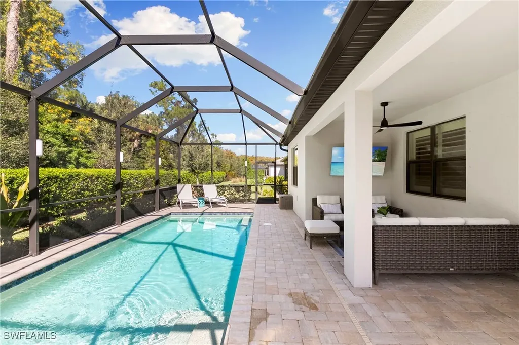 10483 Ventana Lane Naples FL 34120