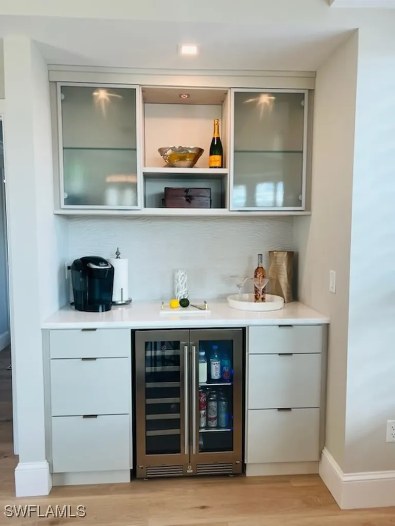 9115 Strada Place Naples FL 34108