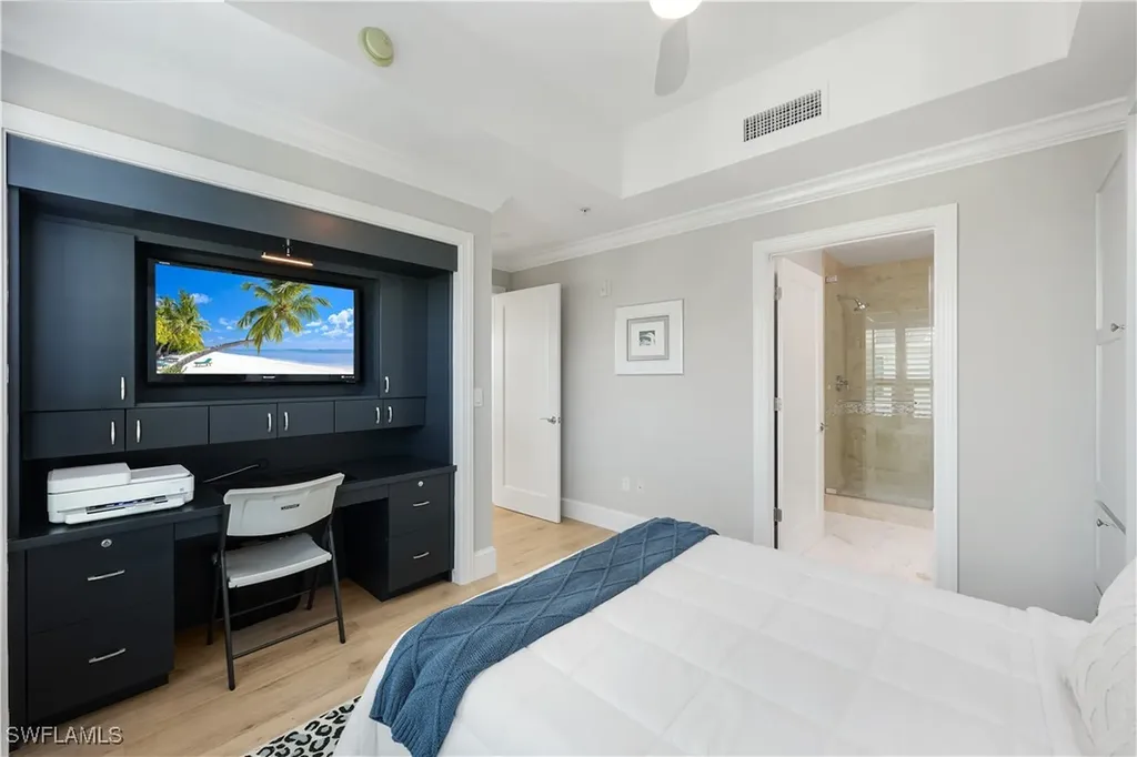 9115 Strada Place Naples FL 34108
