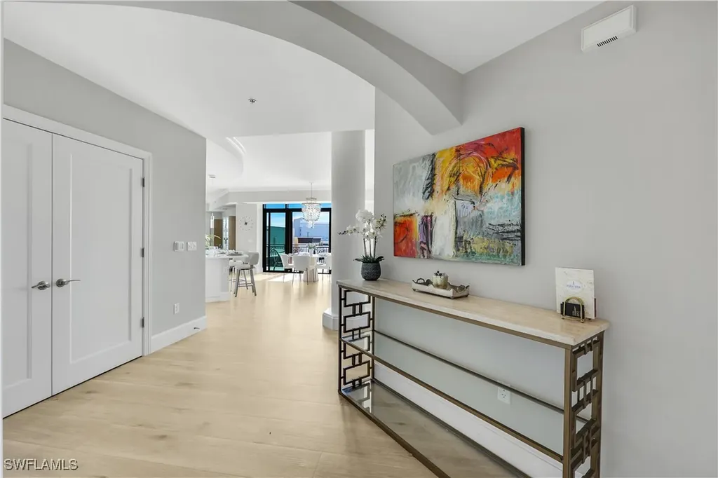 9115 Strada Place Naples FL 34108