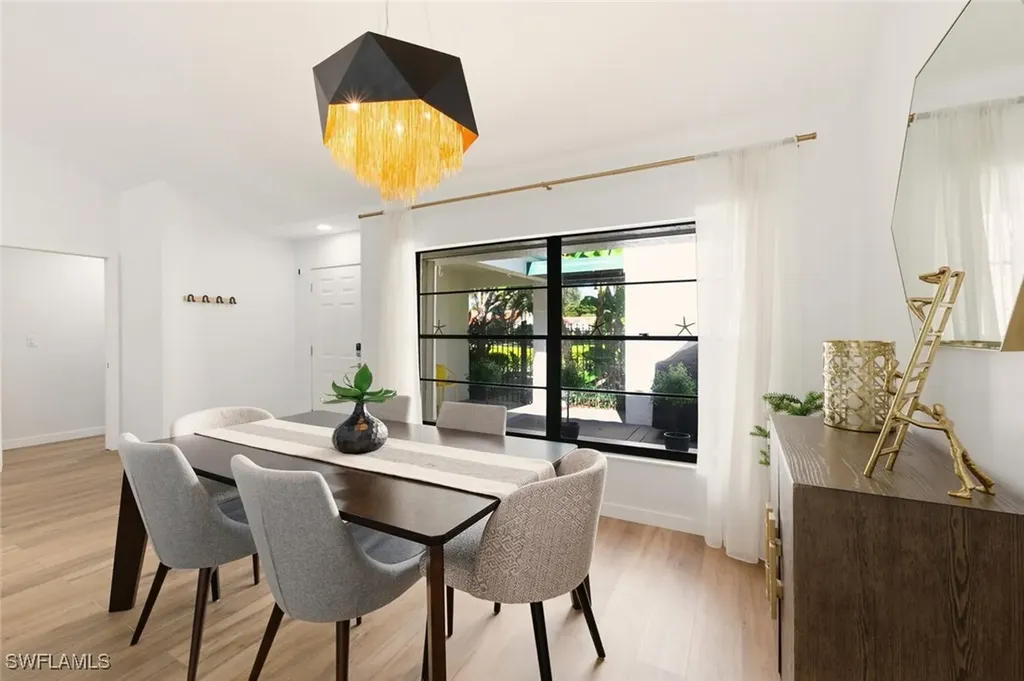 772 Reef Point Circle Naples FL 34108