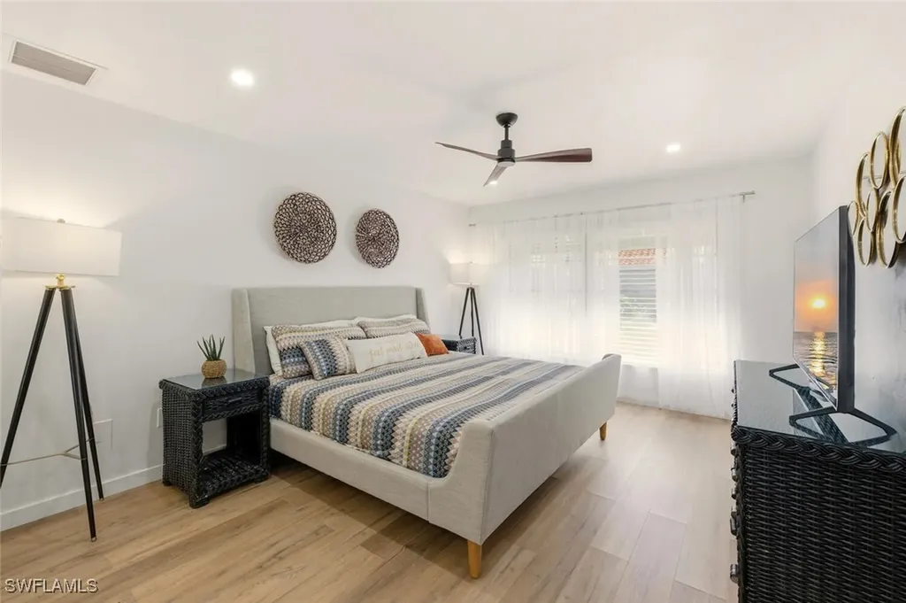 772 Reef Point Circle Naples FL 34108