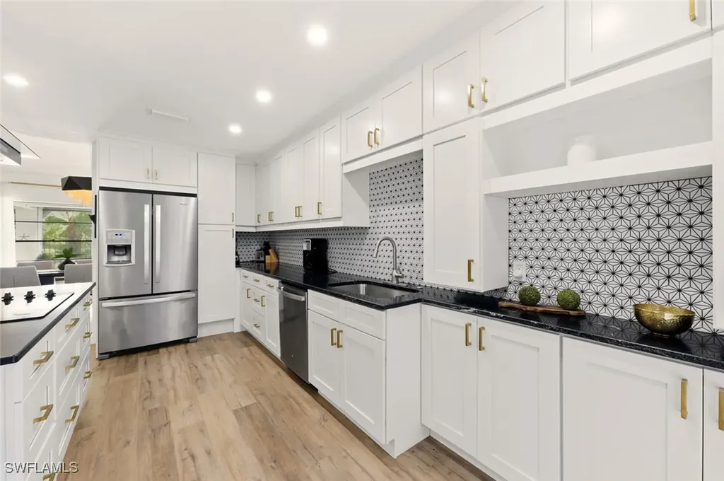 772 Reef Point Circle Naples FL 34108