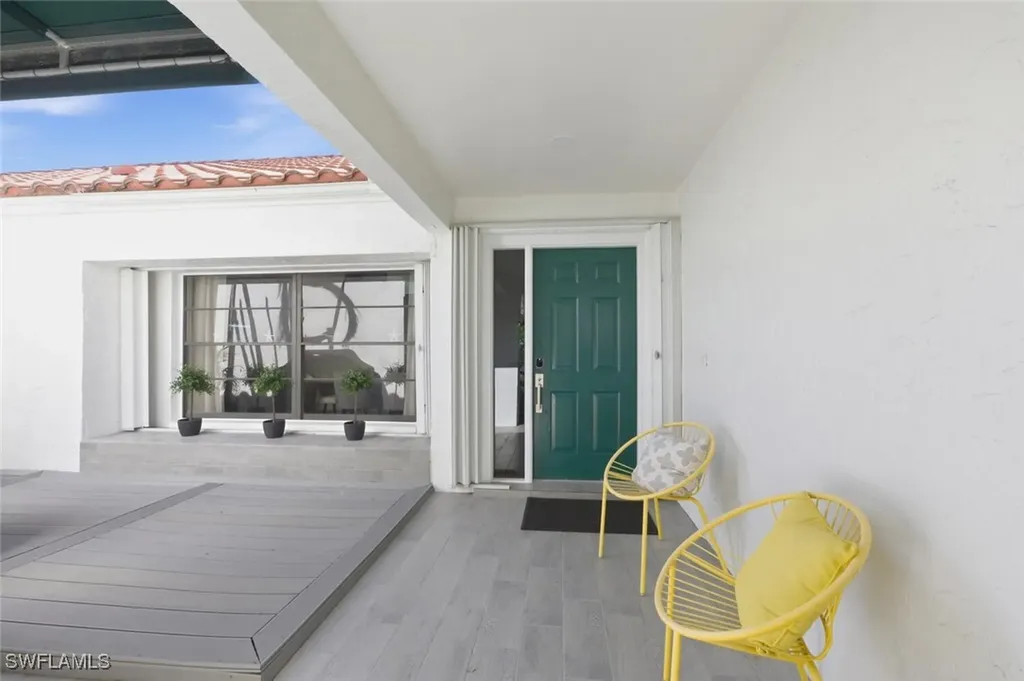 772 Reef Point Circle Naples FL 34108