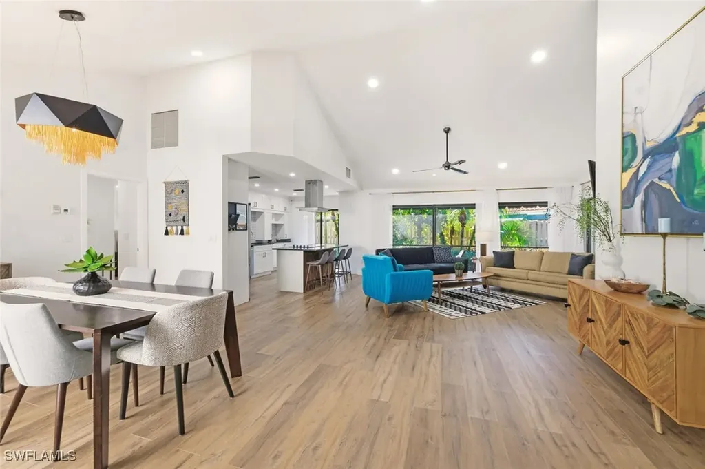 772 Reef Point Circle Naples FL 34108