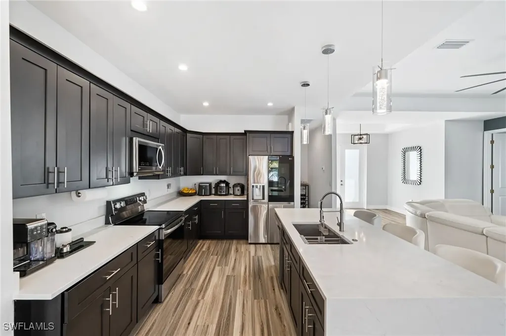 1017 NW 15th Terrace Cape Coral FL 33993