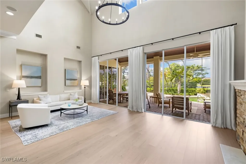 707 Hickory Road Naples FL 34108