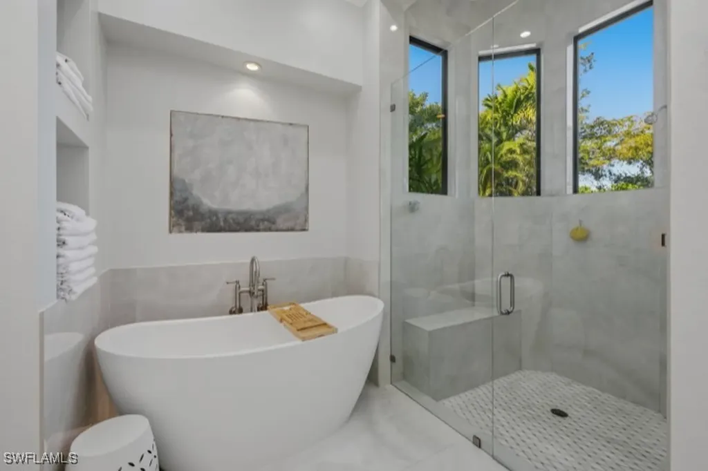 707 Hickory Road Naples FL 34108