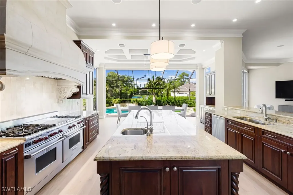707 Hickory Road Naples FL 34108