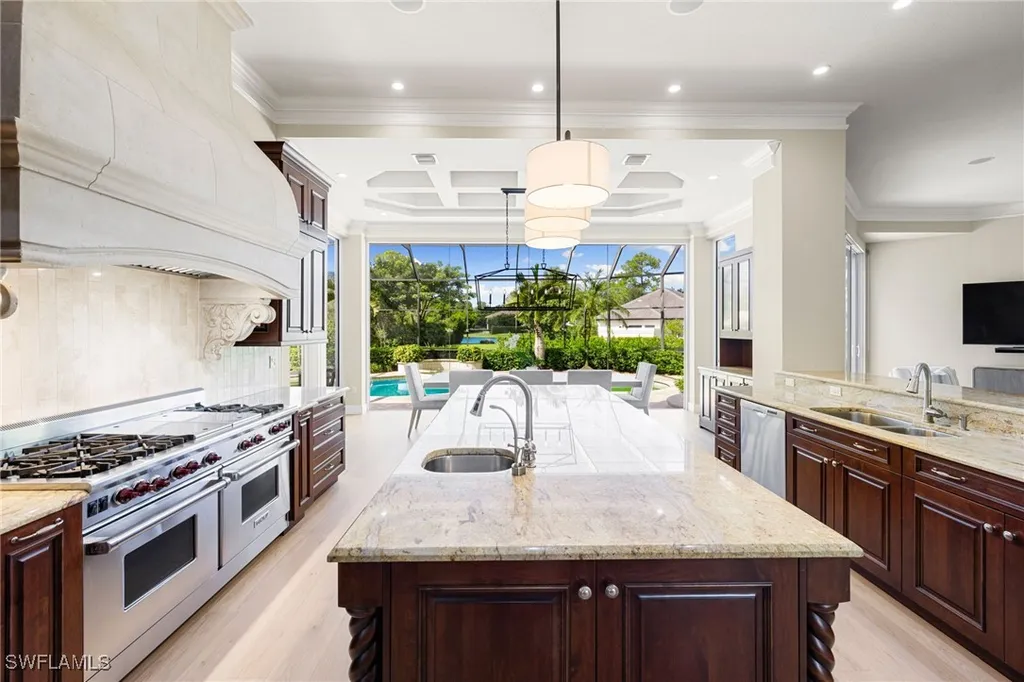 707 Hickory Road Naples FL 34108