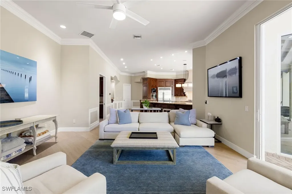 707 Hickory Road Naples FL 34108