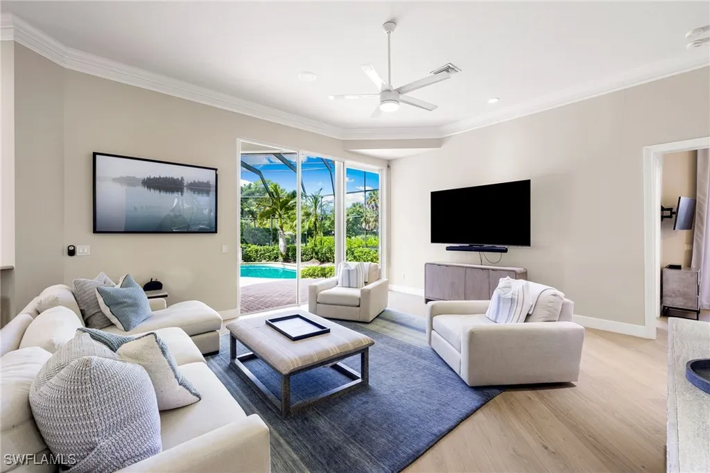 707 Hickory Road Naples FL 34108
