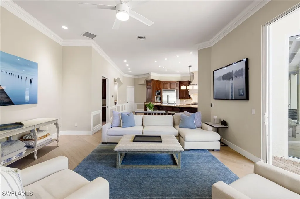 707 Hickory Road Naples FL 34108