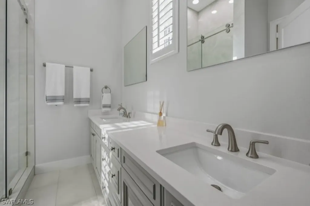 707 Hickory Road Naples FL 34108