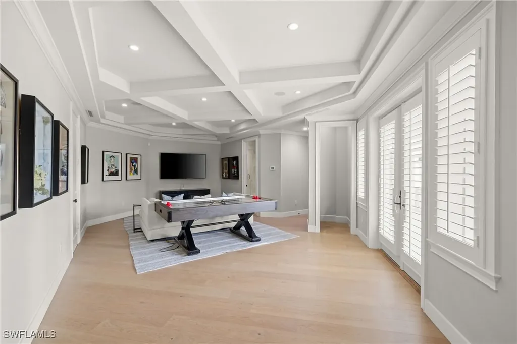 707 Hickory Road Naples FL 34108