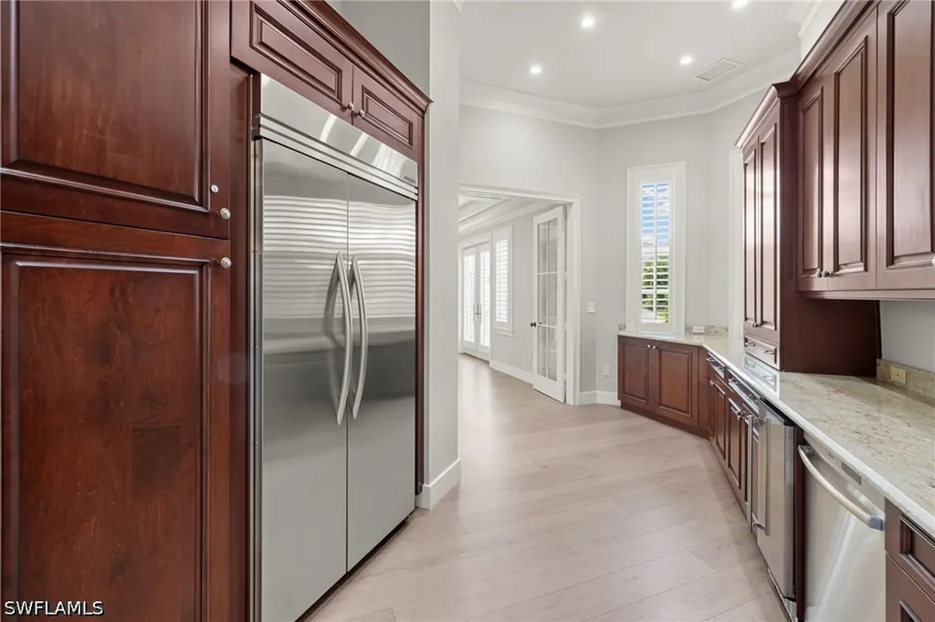 707 Hickory Road Naples FL 34108