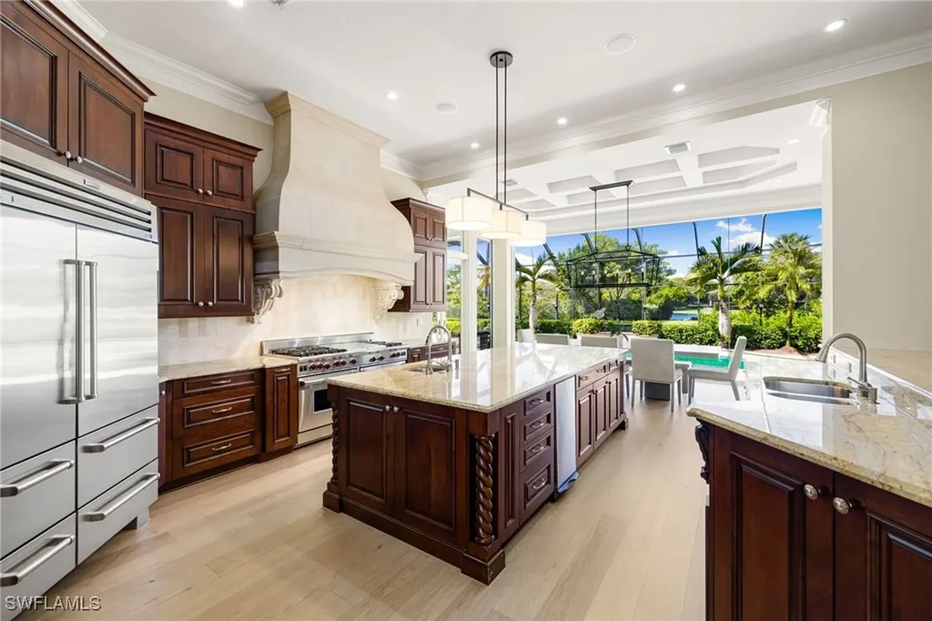 707 Hickory Road Naples FL 34108