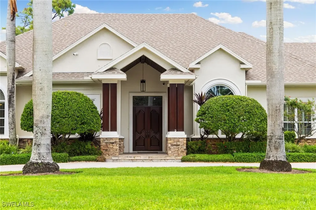 707 Hickory Road Naples FL 34108