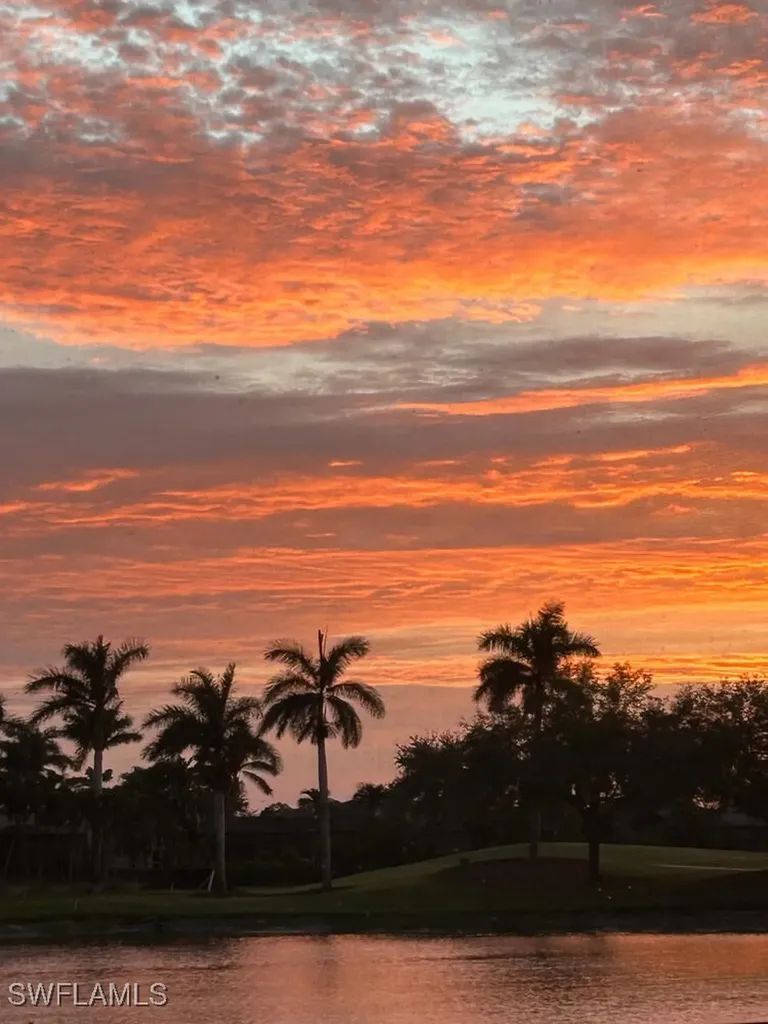 5011 Cerromar Drive Naples FL 34112