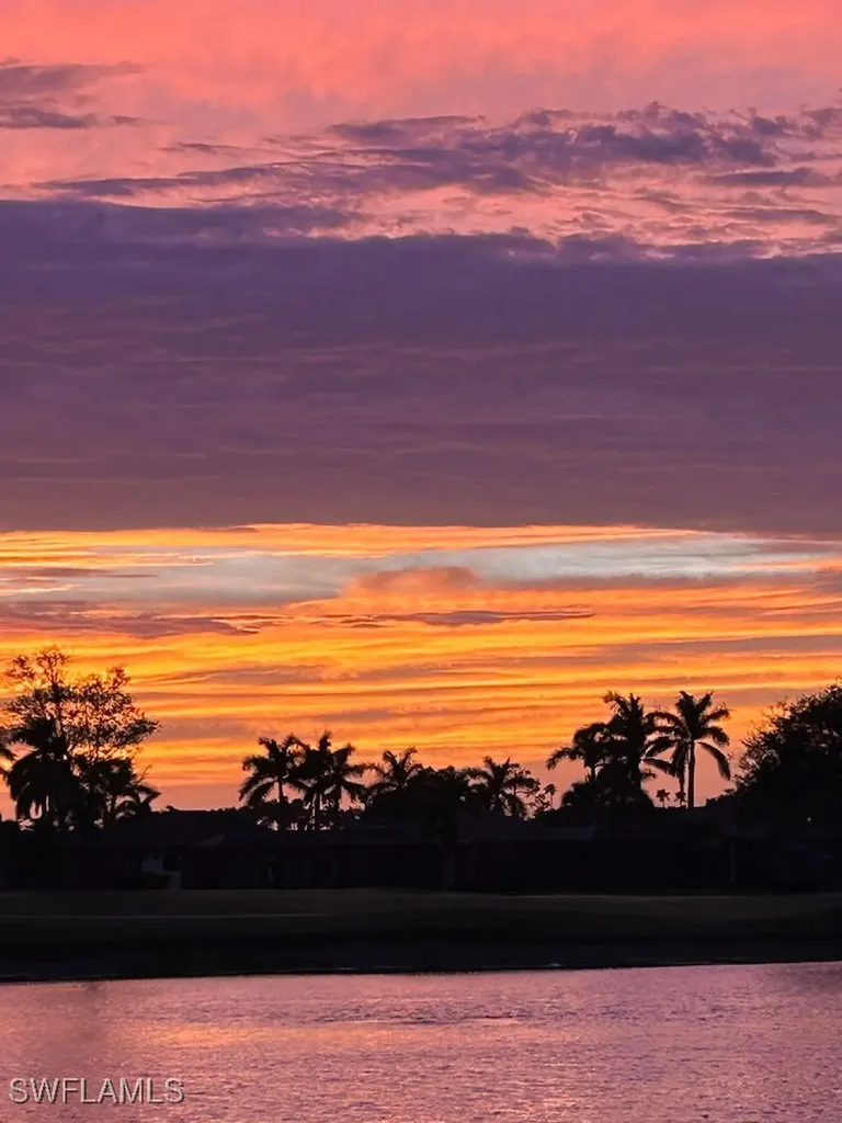 5011 Cerromar Drive Naples FL 34112