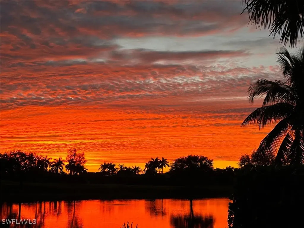 5011 Cerromar Drive Naples FL 34112