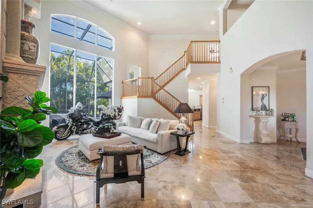 5011 Cerromar Drive Naples FL 34112