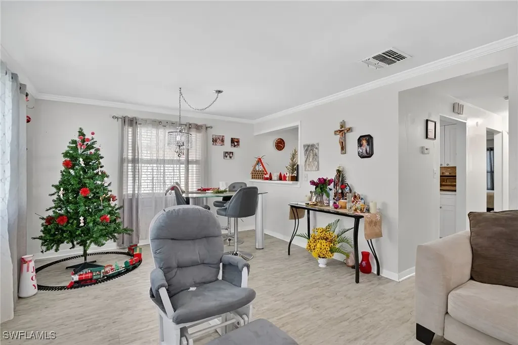 5 Pinewood Boulevard Lehigh Acres FL 33936