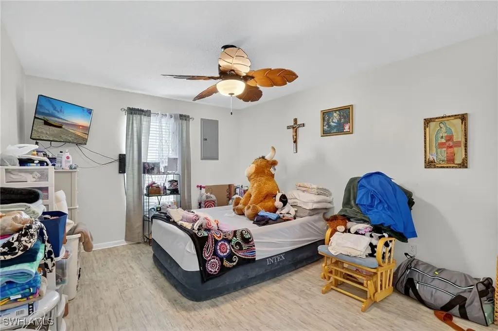 5 Pinewood Boulevard Lehigh Acres FL 33936