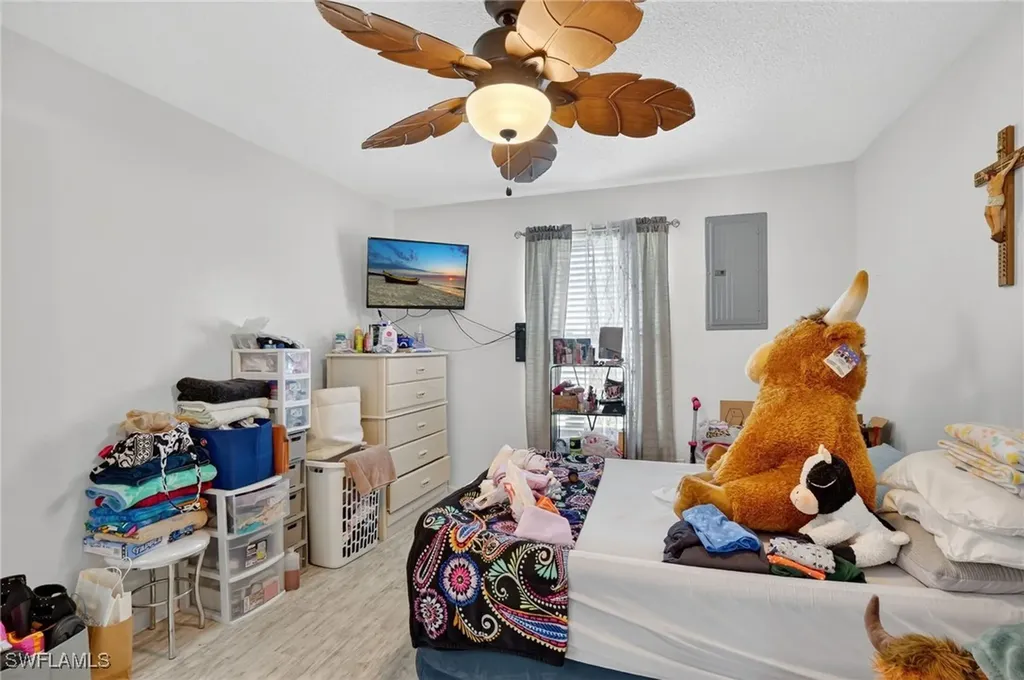 5 Pinewood Boulevard Lehigh Acres FL 33936