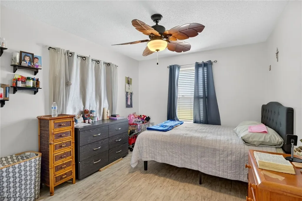 5 Pinewood Boulevard Lehigh Acres FL 33936