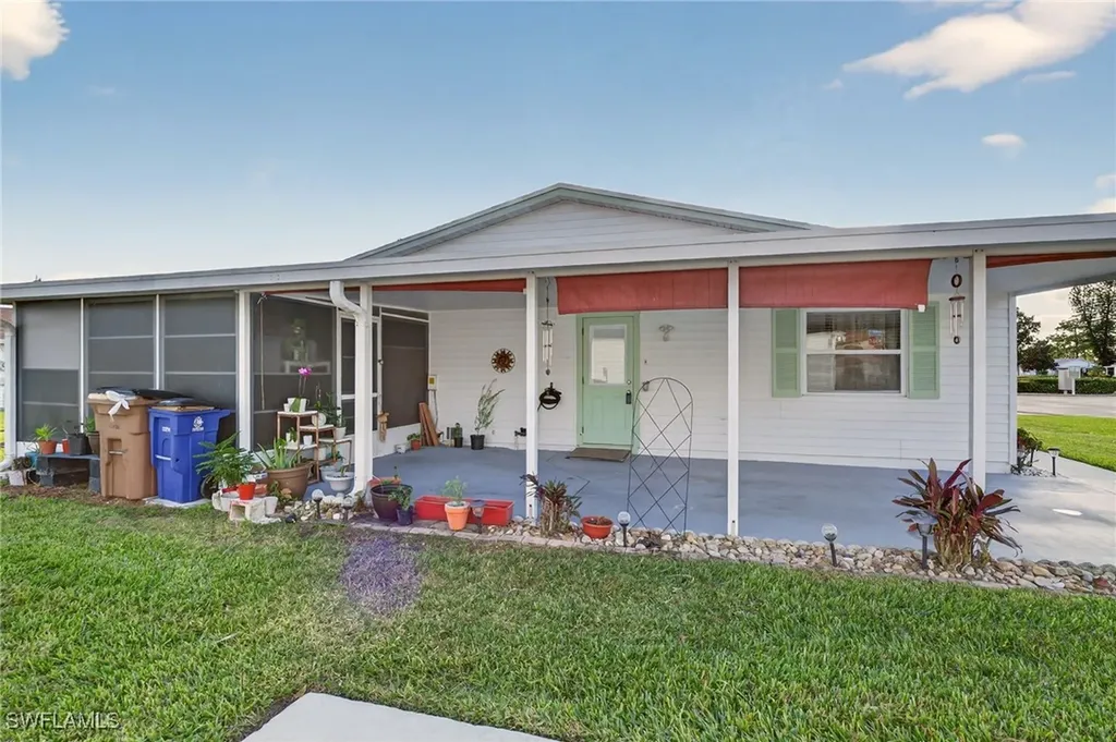 5 Pinewood Boulevard Lehigh Acres FL 33936